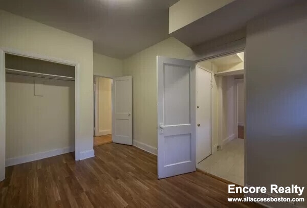 Building Photo - 24 Hamilton Rd