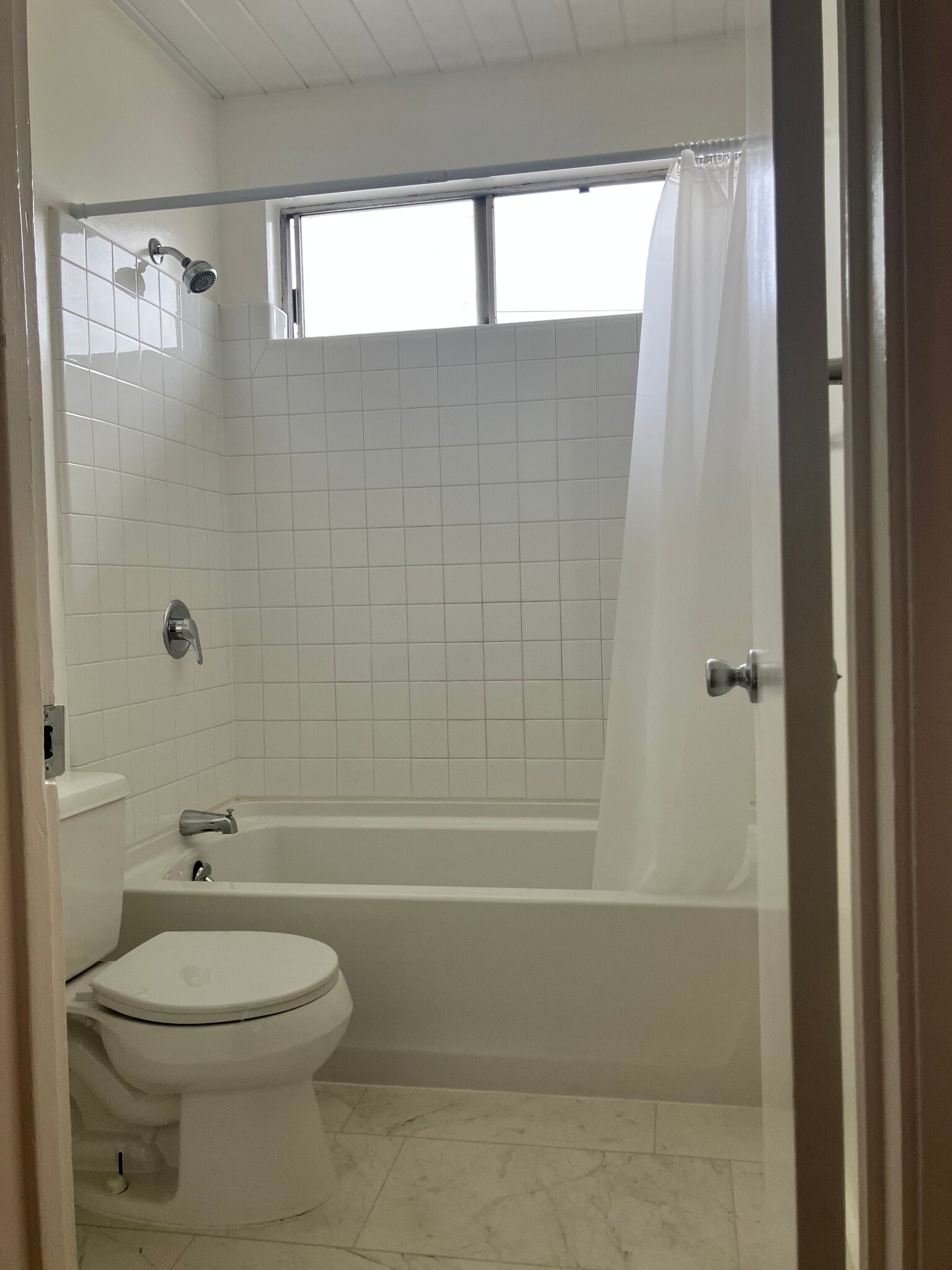 renovated bathroom - 5424 Van Fleet Ave
