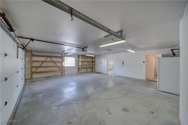 Building Photo - 3011 Pebble Beach Ave