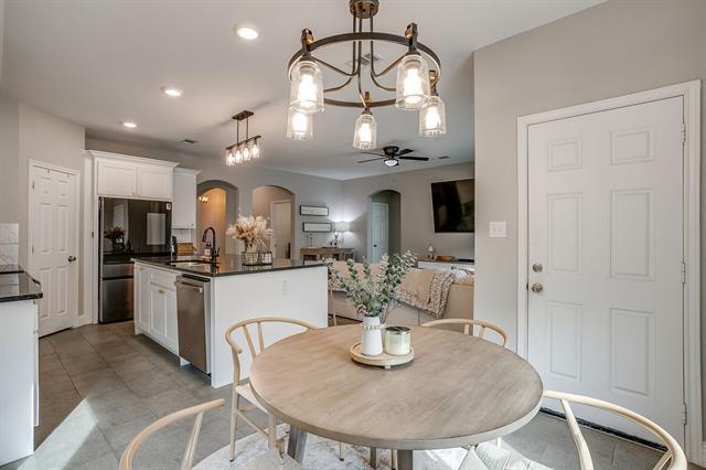 Building Photo - 5617 Kilpatrick Ave