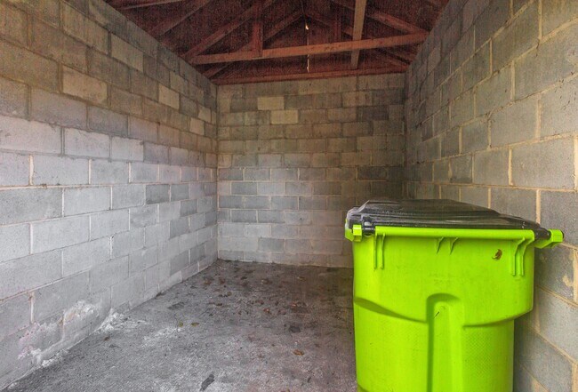 Building Photo - 1311 Beaufort St