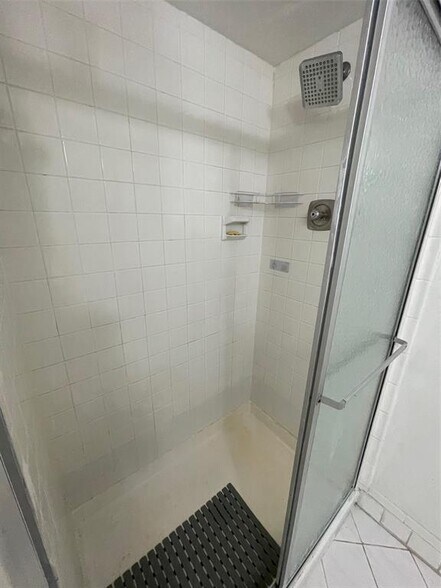 Building Photo - 8237 NW 8th Ct