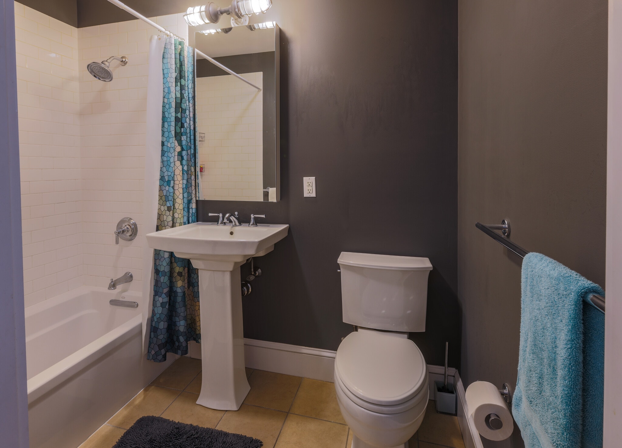 Building Photo - 80 Webster Ave