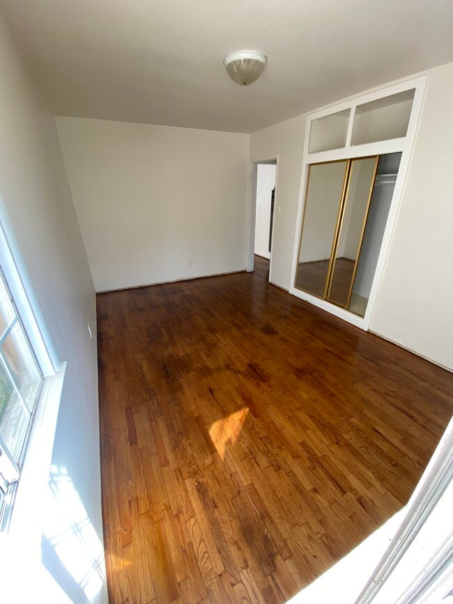 Bedroom about 11 x 13 - 14421 Kingsdale Ave