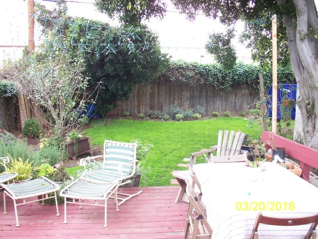 Huge Yard - 4354 Coolidge Ave