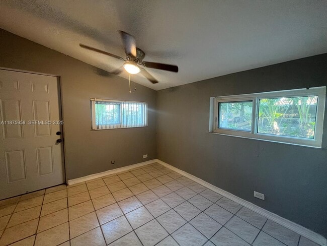 Building Photo - 1330 NE 203rd St