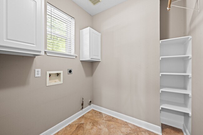 Building Photo - 14343 Millstone Estates Ln