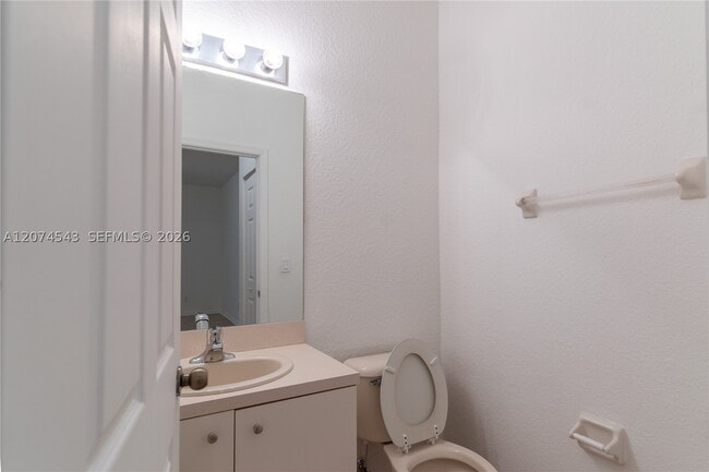 Building Photo - 1410 S Santa Catalina Cir