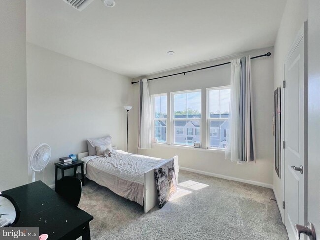 Building Photo - 9212 Edenderry Dr
