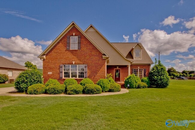 Primary Photo - 4905 Saddle Ridge Dr SE