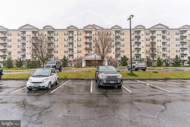 Building Photo - 6301 Edsall Rd