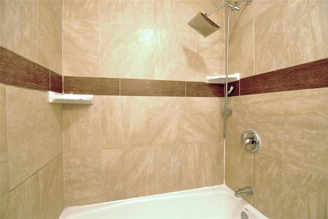 Building Photo - 6489 Hart Ln