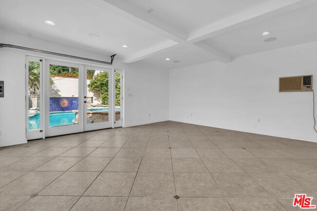 Building Photo - 6131 W 5th St