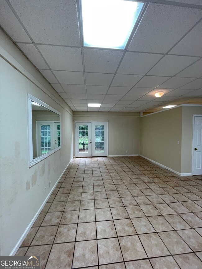 Building Photo - 81 Abbotsford Dr