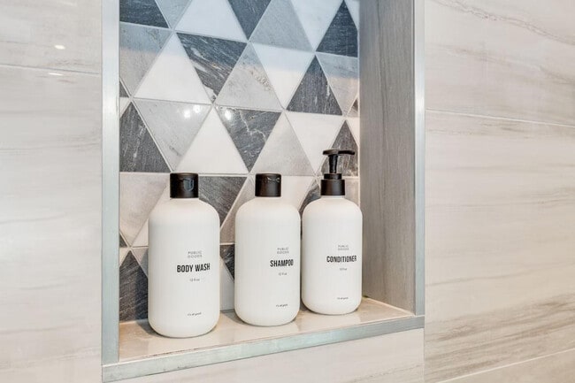 Building Photo - 115 110th Pl SE