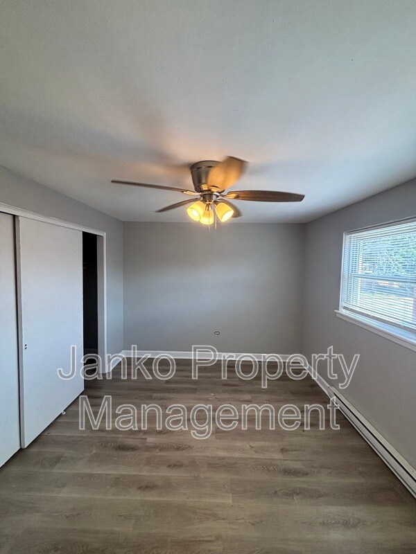 Building Photo - 2113 W 119th St