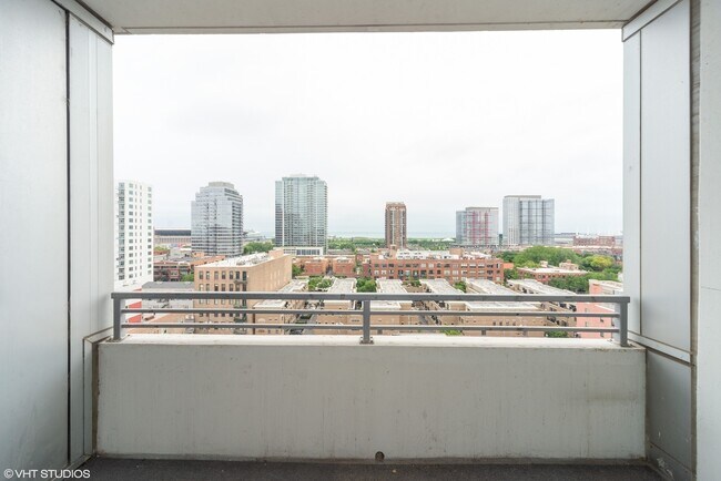 Building Photo - 1720 S Michigan Ave