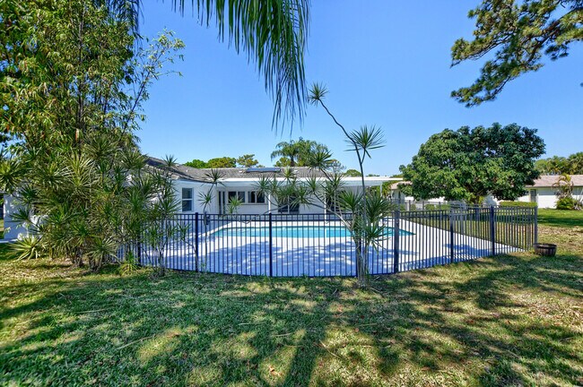 Building Photo - 2334 Timbercreek Cir NW