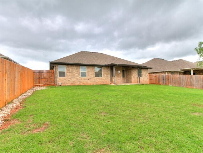 Building Photo - 4932 Wister Ln
