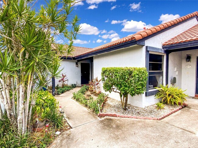 Building Photo - 14980 SW 48th Terrace