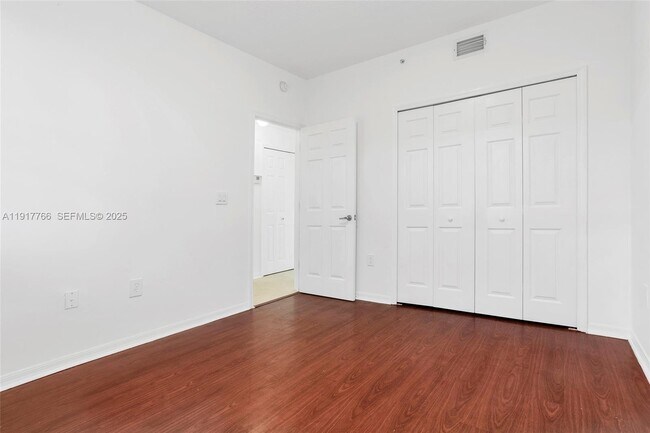 Building Photo - 6670 NW 114th Ave