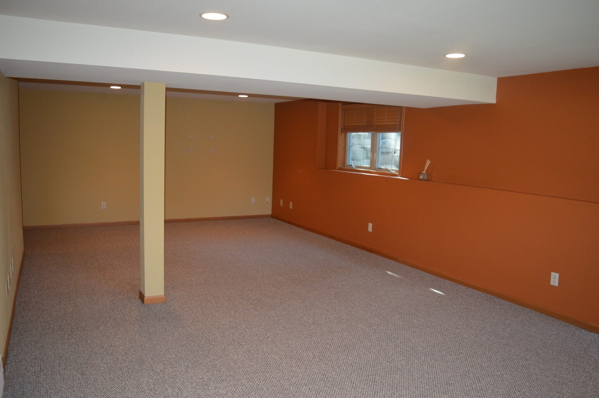 Building Photo - 4734 Bergamot Way