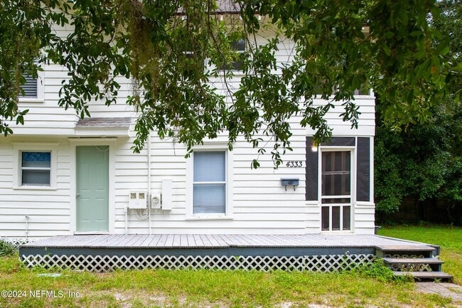 Building Photo - 4333 Longfellow St
