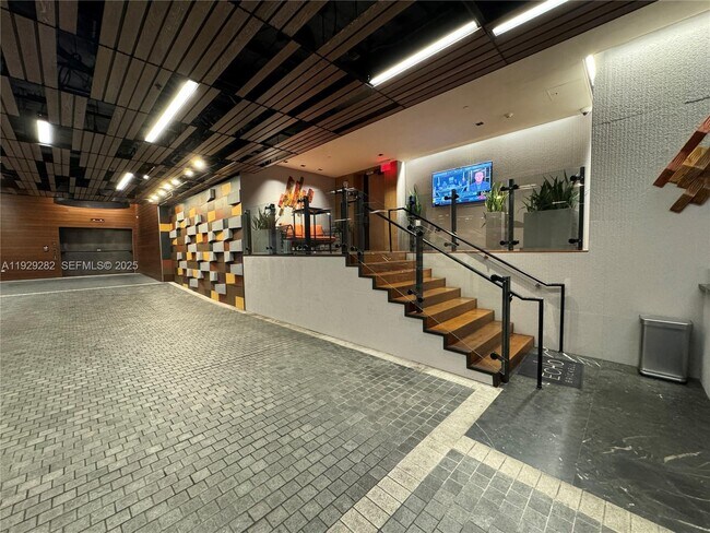 Building Photo - 1451 Brickell Ave