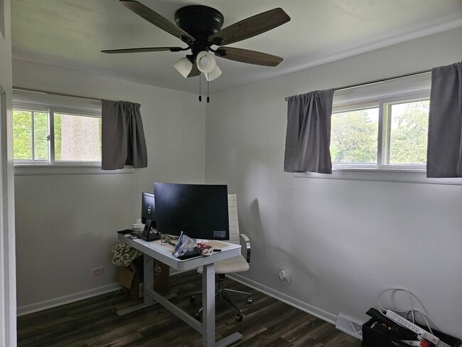 Building Photo - 4N055 Robbie Ln