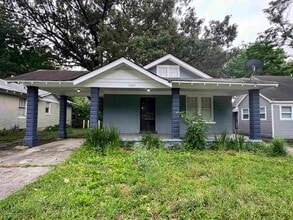 Building Photo - 3209 Choctaw Ave