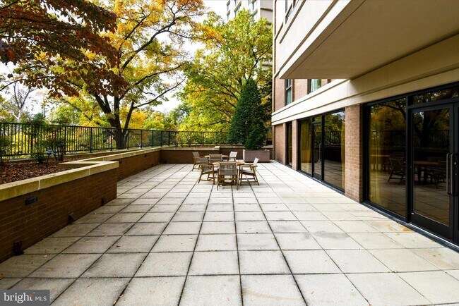 Building Photo - 4620 N Park Ave