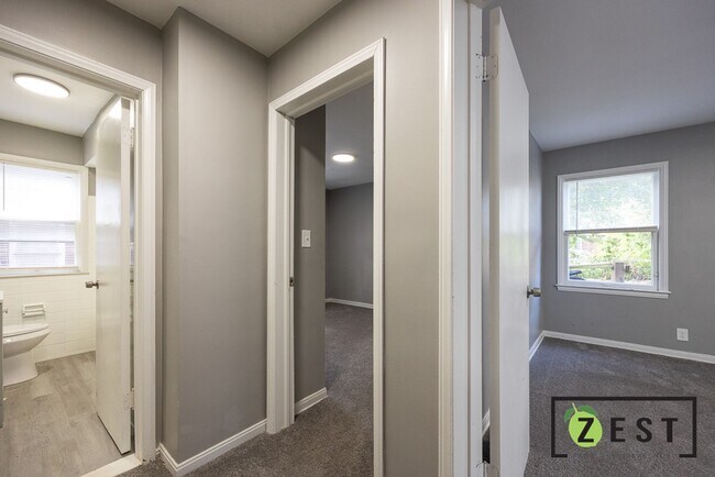 Building Photo - 5235 Chatsworth St