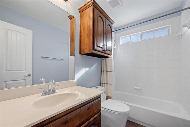 Building Photo - 10341 Casetta Dr