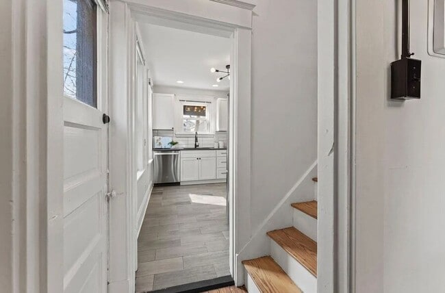 Building Photo - 3639 Columbus Ave