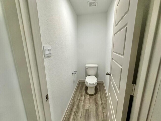 Building Photo - 1107 Curly Angora Ct