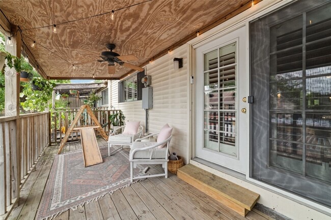 Building Photo - 869 Wax Myrtle Ln