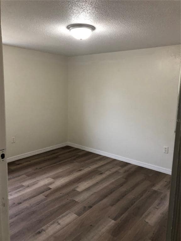 Building Photo - 5706 E 30th Ave