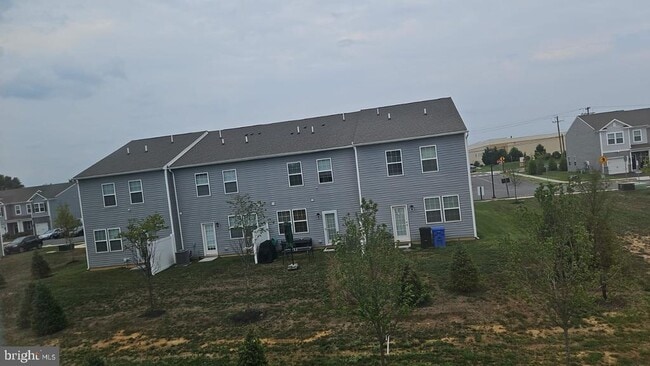 Building Photo - 30 Elliot Ln