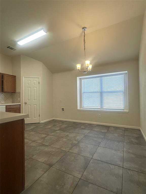 Building Photo - 722 Ranier Ln