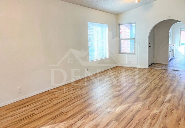 Building Photo - 5093 W Whitten St