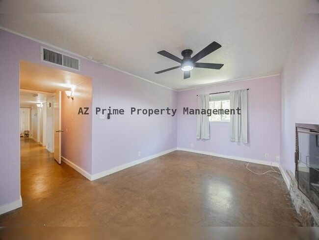 Building Photo - 351 E Encanto Dr