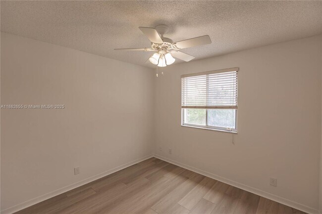 Building Photo - 1326 Majesty Terrace