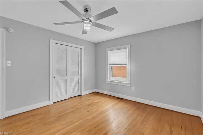 Building Photo - 5800 Barberry Ln
