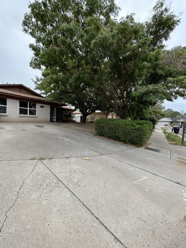 Building Photo - 7061 Luella Anne Dr NE