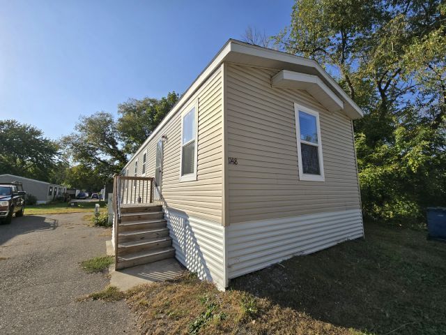 Building Photo - 11418 5th Pl NE