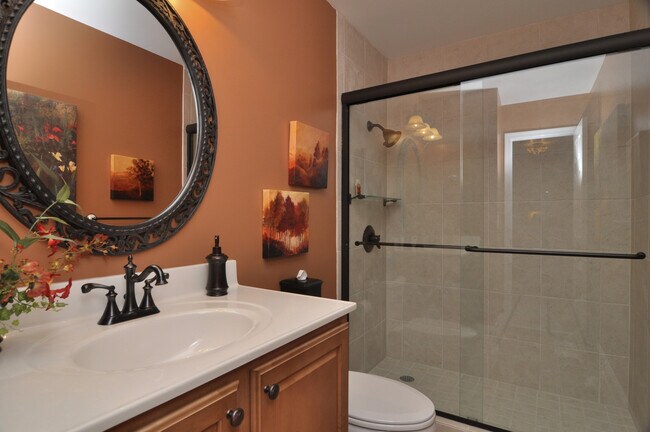 Building Photo - 6727 Evensong Ln