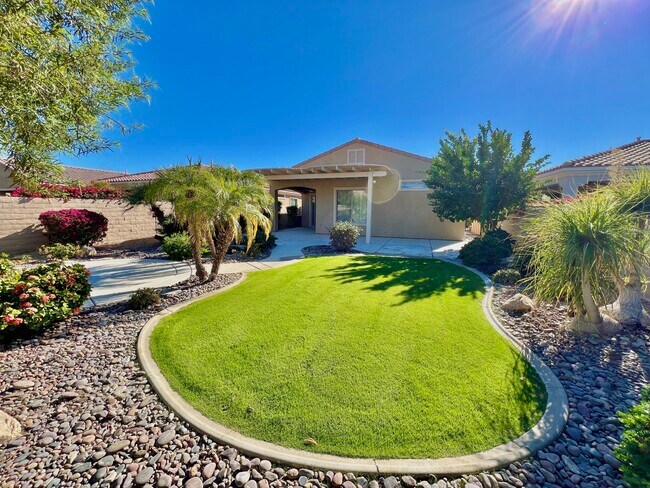 Building Photo - 81952 Avenida Bienvenida