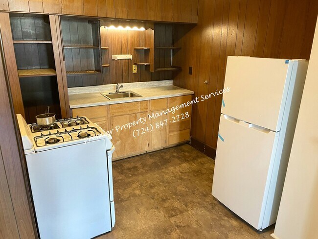 Building Photo - 331 W North St