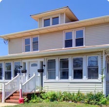 Building Photo - 14 Roosevelt Ave