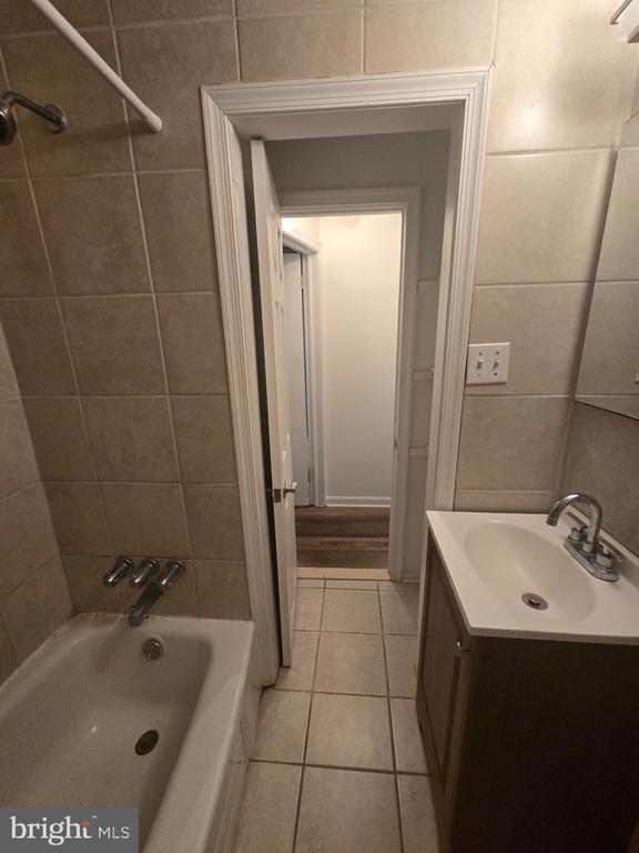 Building Photo - 1413 Lombard St